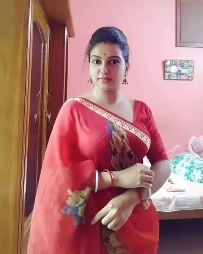 Escorts Tral